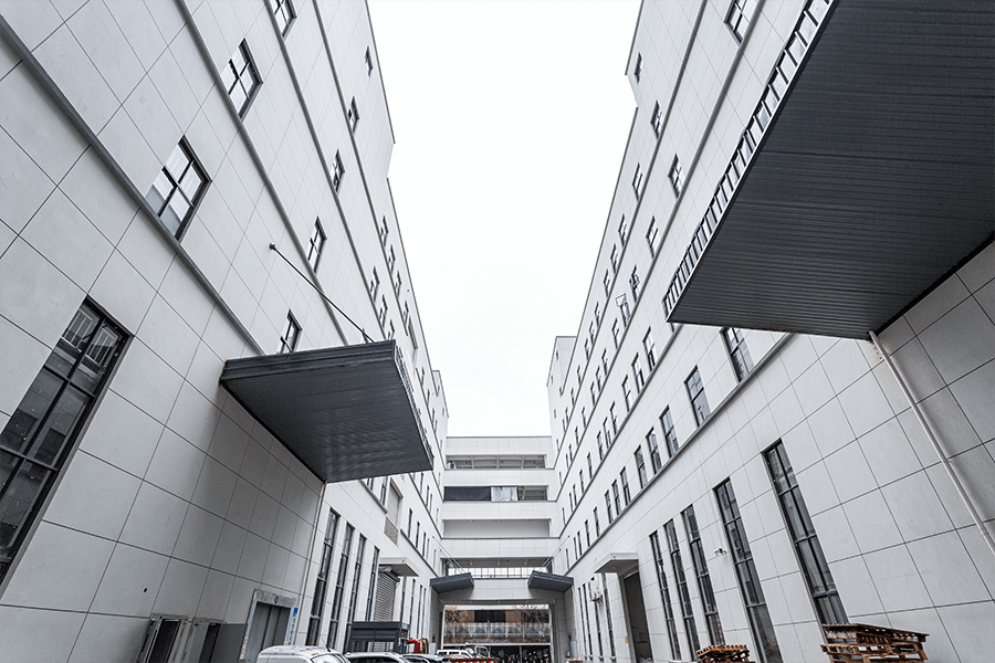 Fabrika Dışarıda